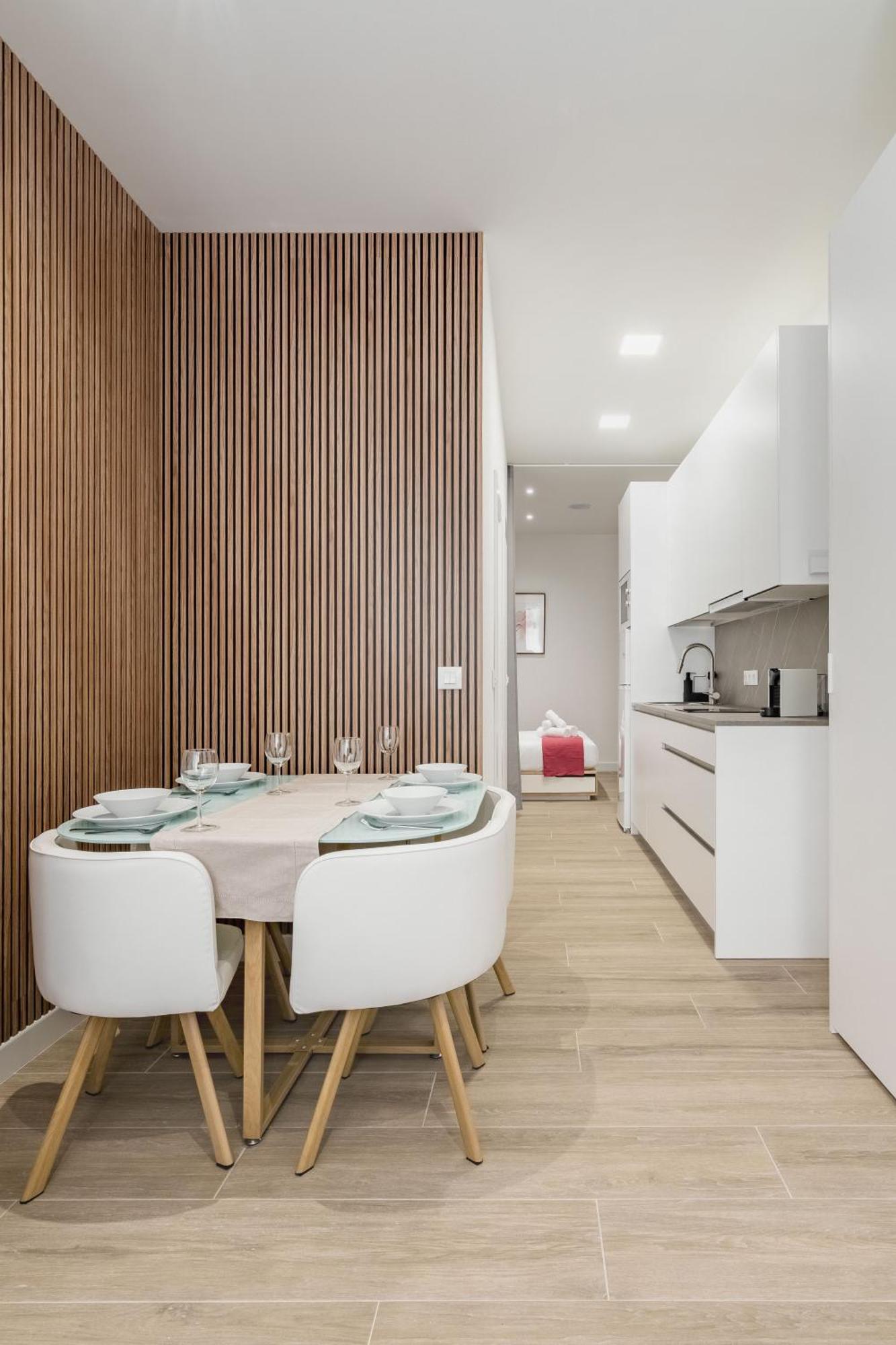 Charming Madrid Castilla - Estudios Y Apartamentos Renovados — Photos 2