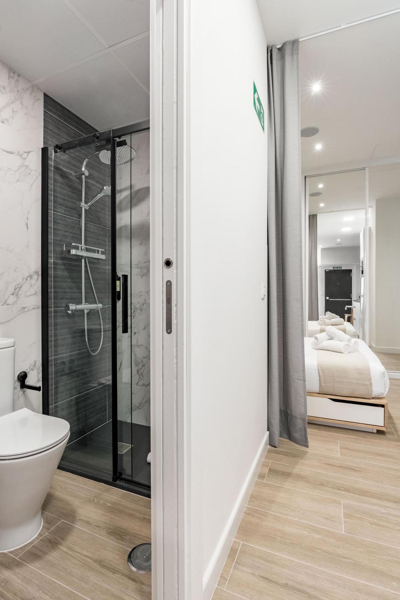 Charming Madrid Castilla - Estudios Y Apartamentos Renovados — Photos 3